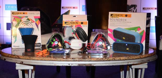 SoundLogic MTV partner to launch new Fashiontronix headphones