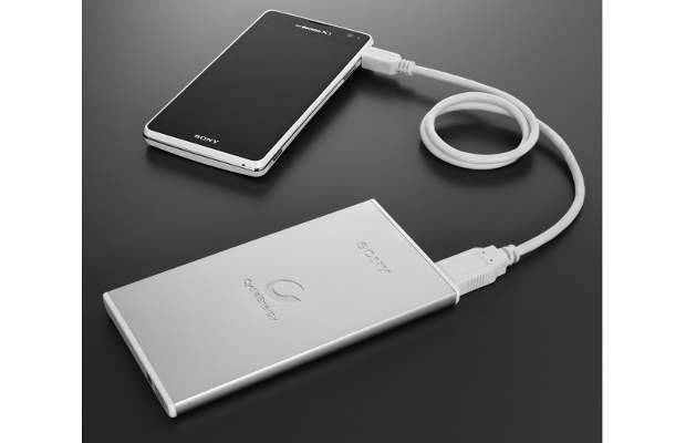 Sony to launch light weight external batteries for smartphones