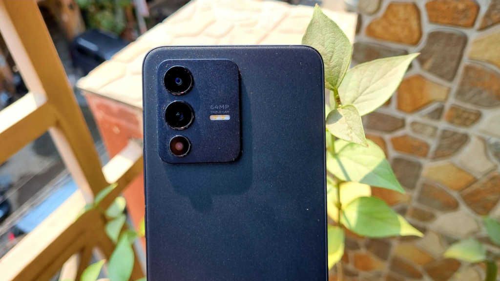 Vivo v23 cameras