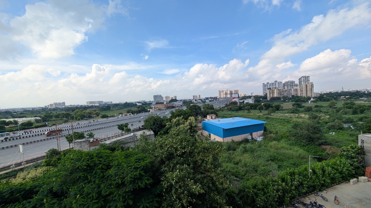 Pixel 9 ultrawide angle shot