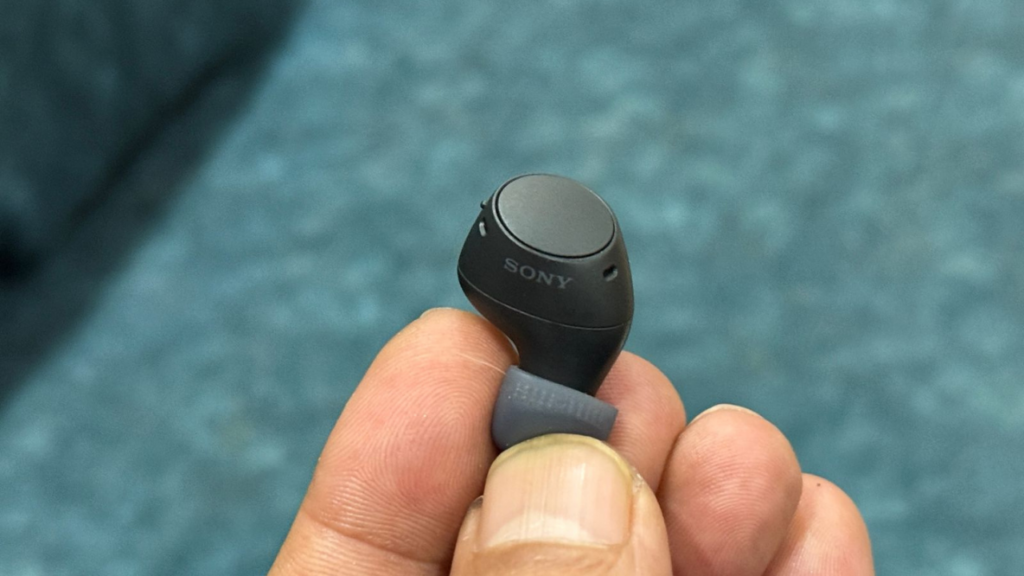 Sony WF-C510 earbuds design