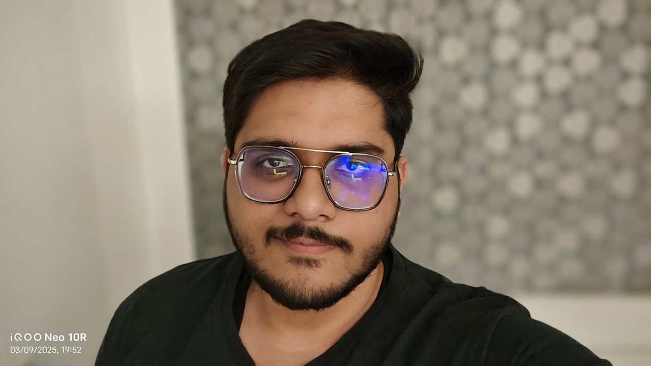 Iqoo Neo 10R low light selfie