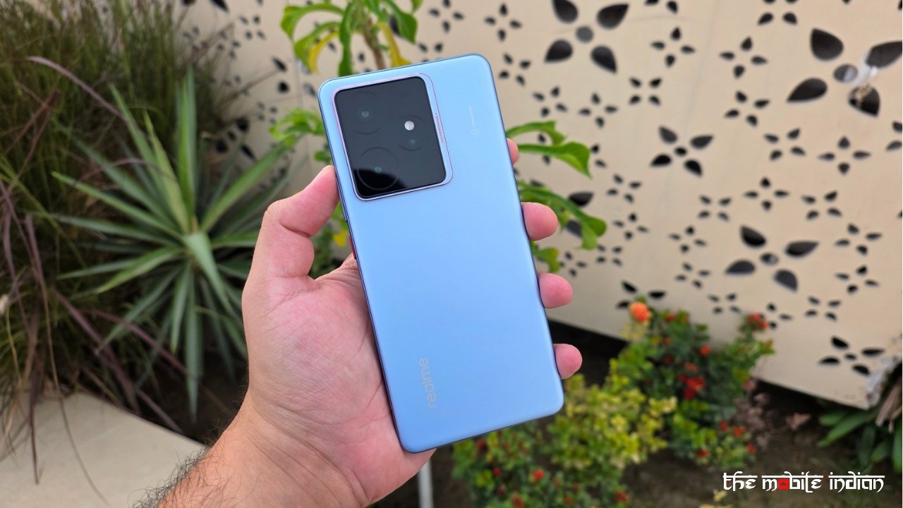 Realme GT 7 full back