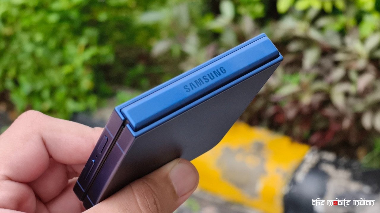 Galaxy Z Flip 7 Hinge