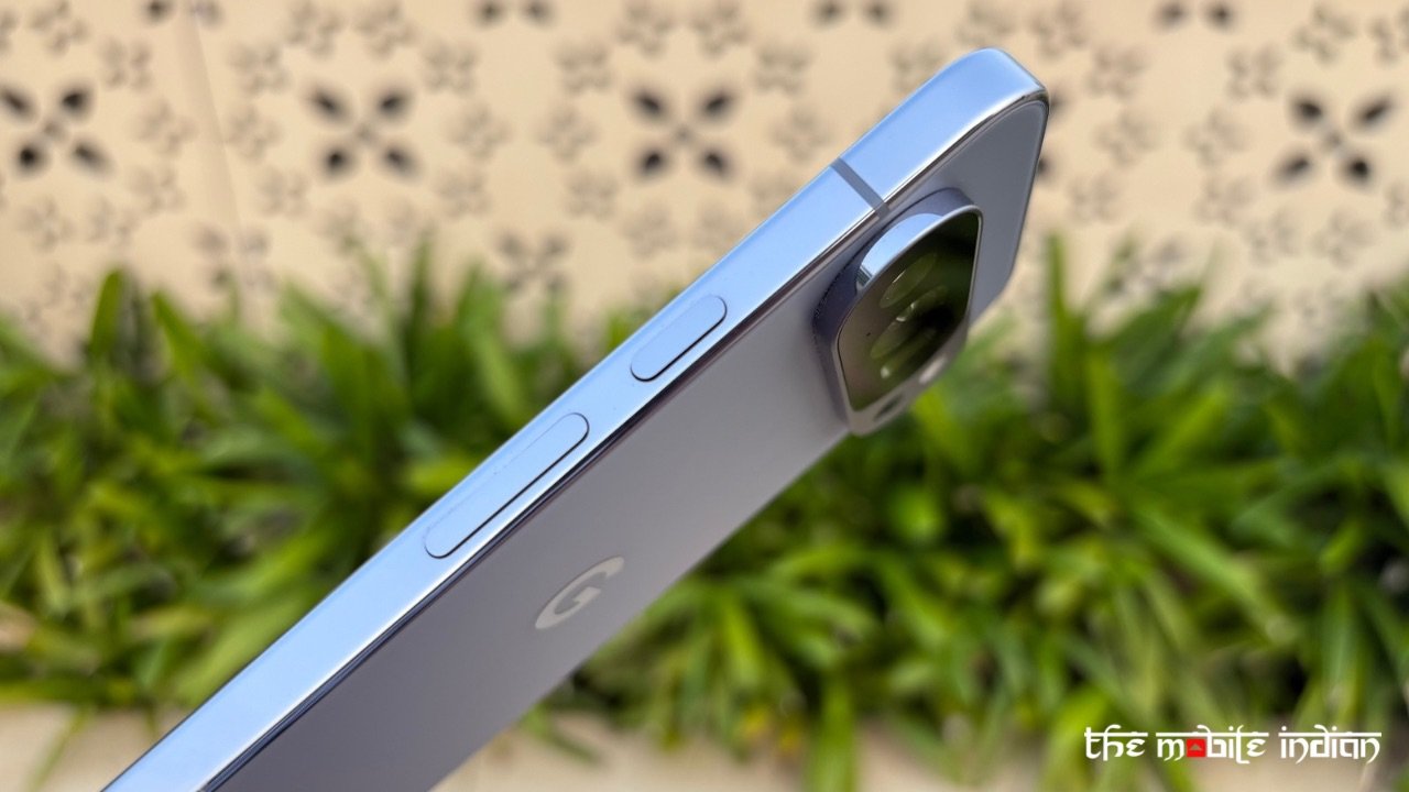 Pixel 10 Pro XL buttons